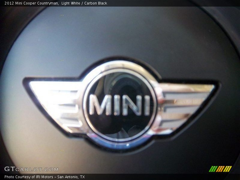 Light White / Carbon Black 2012 Mini Cooper Countryman