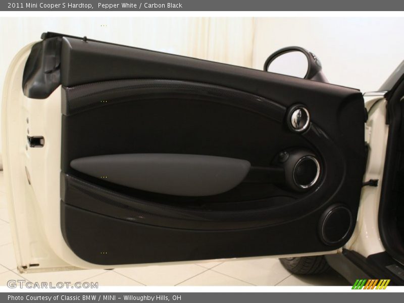 Pepper White / Carbon Black 2011 Mini Cooper S Hardtop
