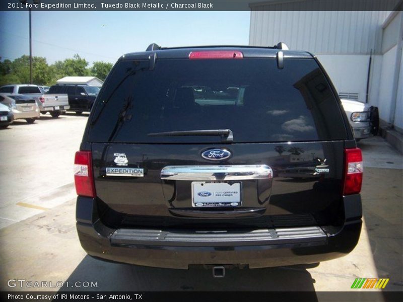 Tuxedo Black Metallic / Charcoal Black 2011 Ford Expedition Limited