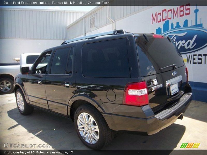 Tuxedo Black Metallic / Charcoal Black 2011 Ford Expedition Limited