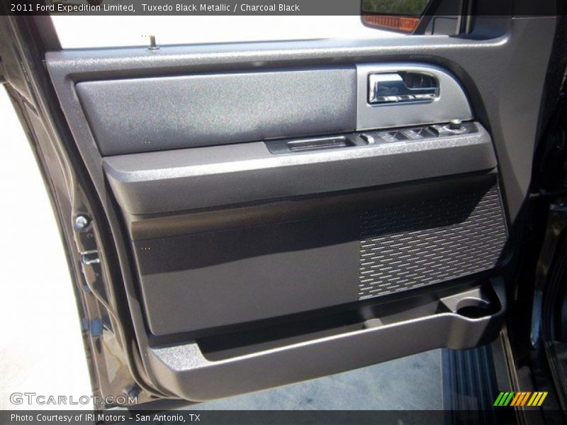Tuxedo Black Metallic / Charcoal Black 2011 Ford Expedition Limited