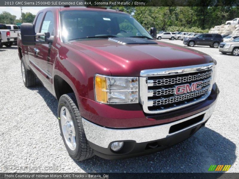 Front 3/4 View of 2013 Sierra 2500HD SLE Extended Cab 4x4