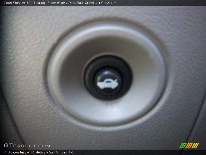 Stone White / Dark Slate Gray/Light Graystone 2006 Chrysler 300 Touring
