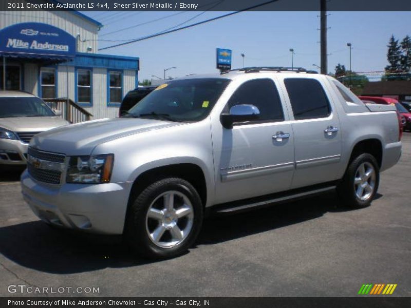 Sheer Silver Metallic / Ebony 2011 Chevrolet Avalanche LS 4x4