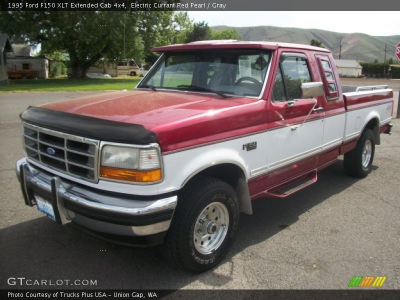 Electric Currant Red Pearl / Gray 1995 Ford F150 XLT Extended Cab 4x4