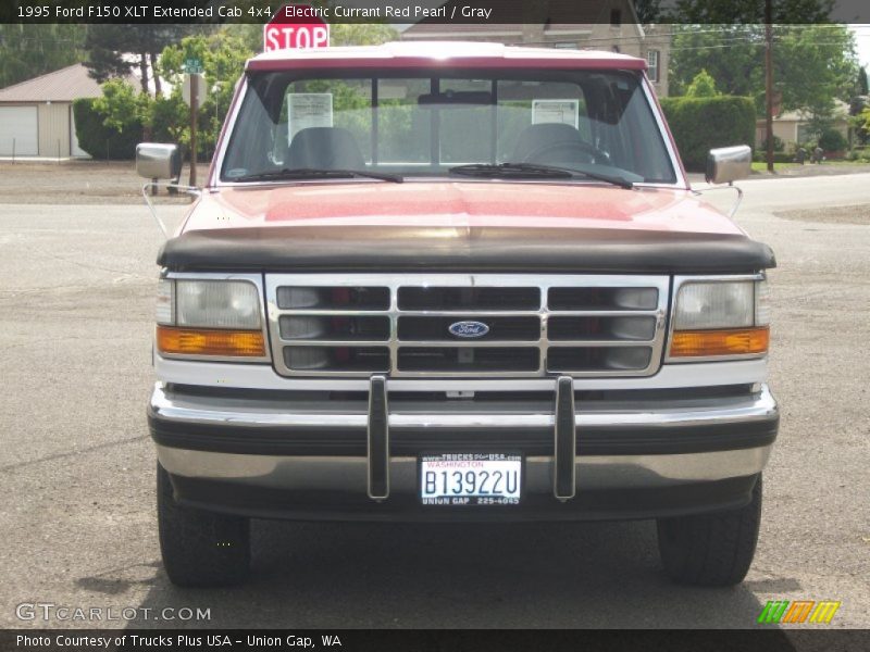 Electric Currant Red Pearl / Gray 1995 Ford F150 XLT Extended Cab 4x4