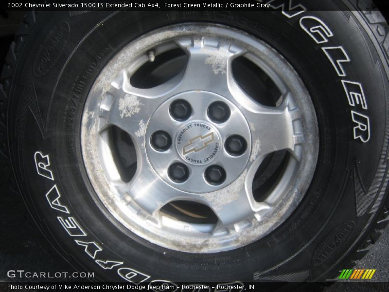 Forest Green Metallic / Graphite Gray 2002 Chevrolet Silverado 1500 LS Extended Cab 4x4