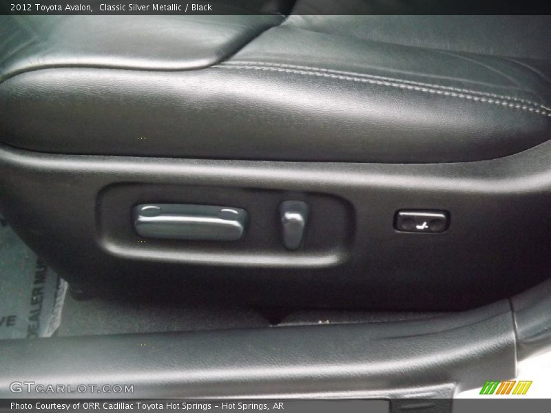 Classic Silver Metallic / Black 2012 Toyota Avalon