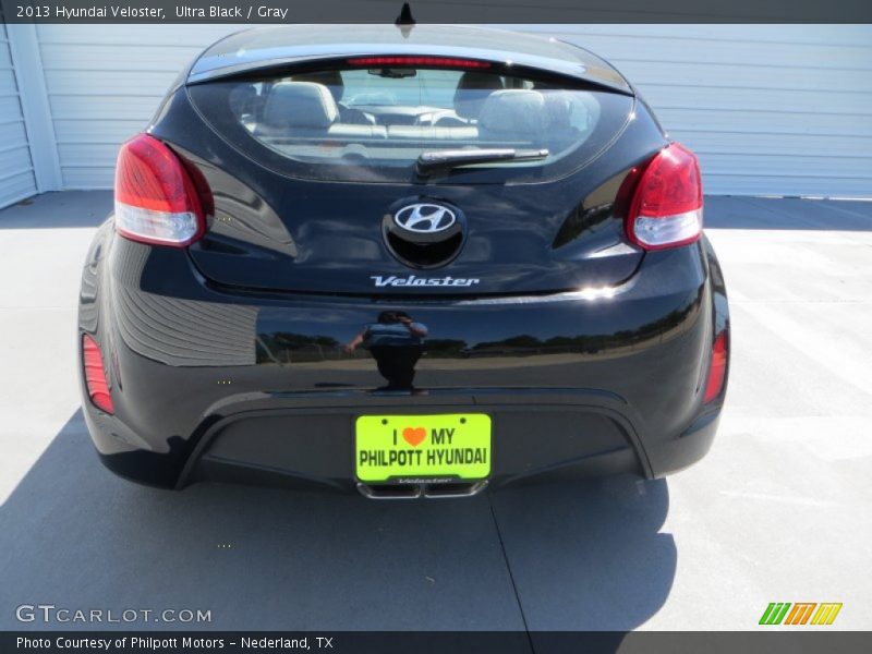 Ultra Black / Gray 2013 Hyundai Veloster