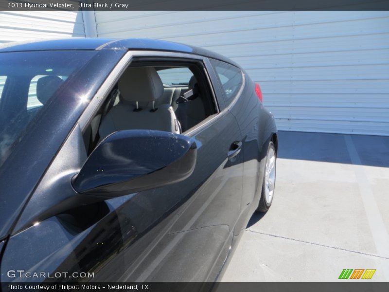 Ultra Black / Gray 2013 Hyundai Veloster