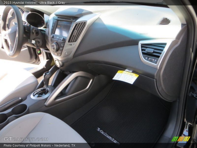 Ultra Black / Gray 2013 Hyundai Veloster