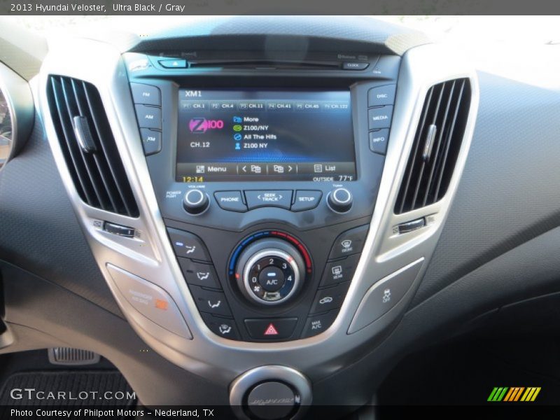 Ultra Black / Gray 2013 Hyundai Veloster