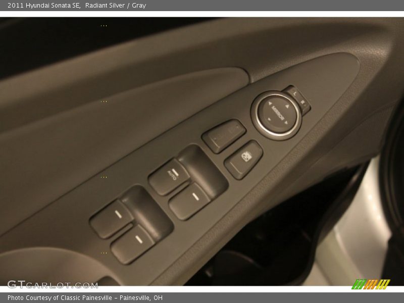Radiant Silver / Gray 2011 Hyundai Sonata SE