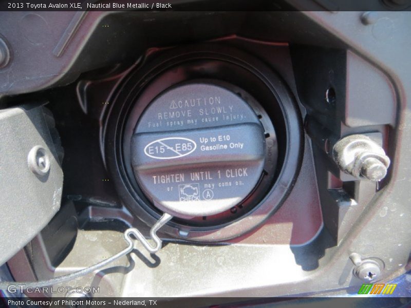 Nautical Blue Metallic / Black 2013 Toyota Avalon XLE