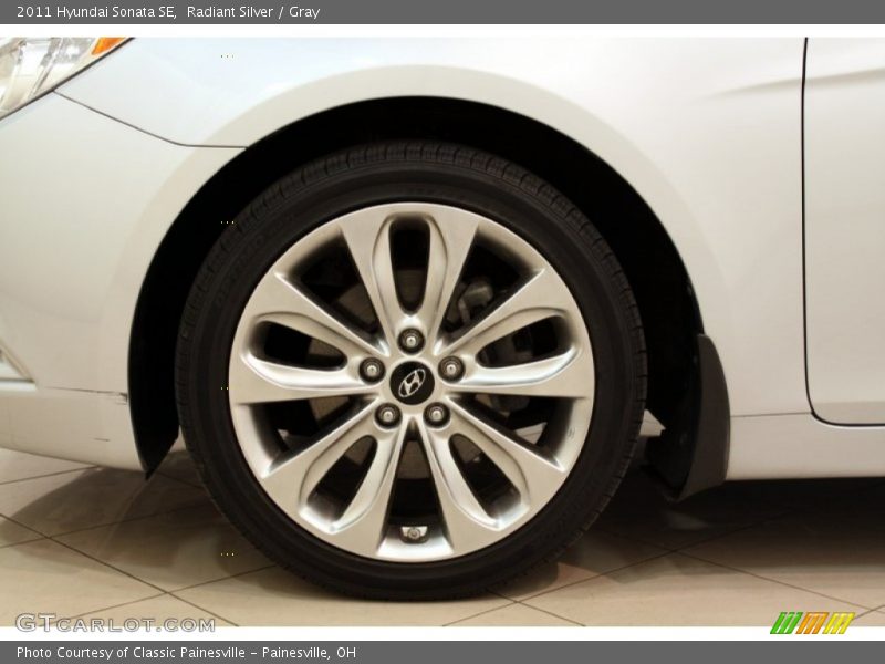 Radiant Silver / Gray 2011 Hyundai Sonata SE