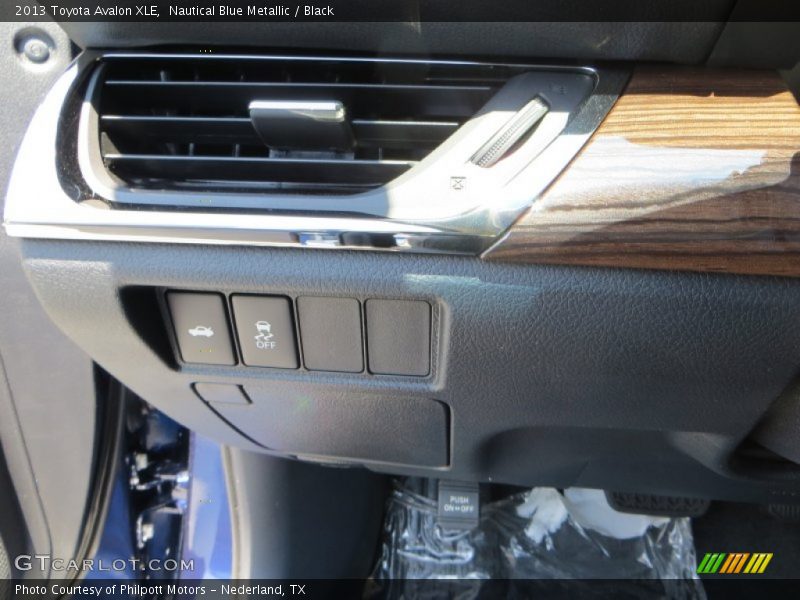 Nautical Blue Metallic / Black 2013 Toyota Avalon XLE