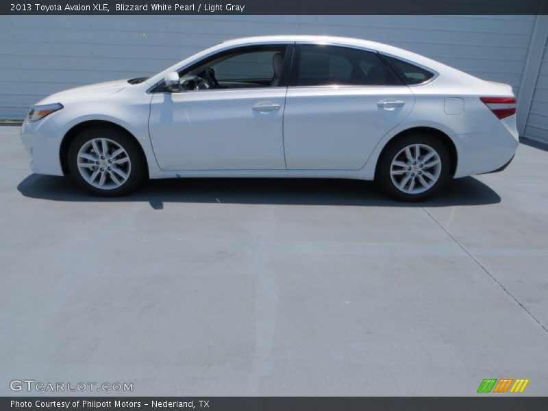 Blizzard White Pearl / Light Gray 2013 Toyota Avalon XLE