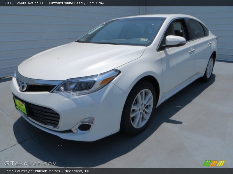 Blizzard White Pearl / Light Gray 2013 Toyota Avalon XLE