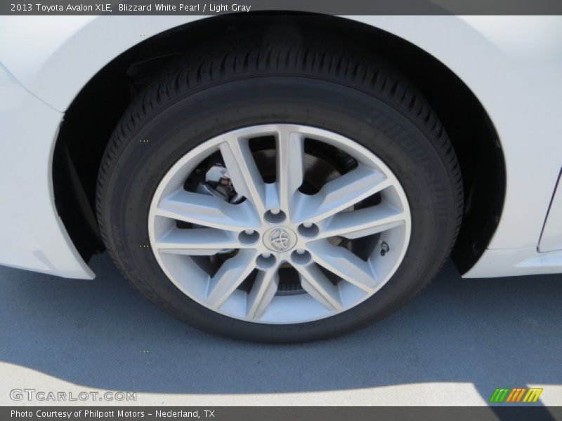 Blizzard White Pearl / Light Gray 2013 Toyota Avalon XLE