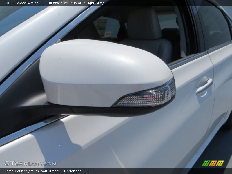 Blizzard White Pearl / Light Gray 2013 Toyota Avalon XLE