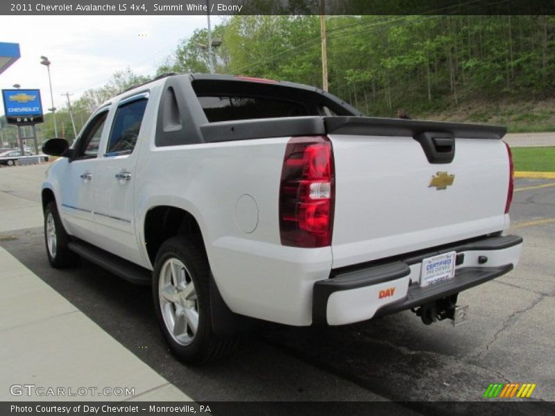Summit White / Ebony 2011 Chevrolet Avalanche LS 4x4