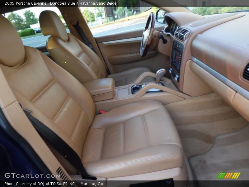 Front Seat of 2005 Cayenne 