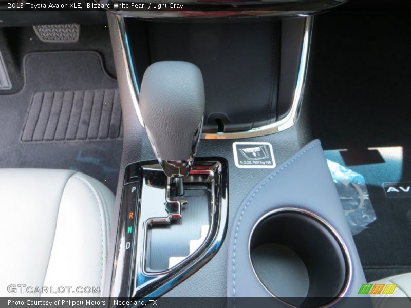 Blizzard White Pearl / Light Gray 2013 Toyota Avalon XLE