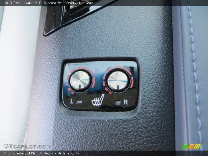 Blizzard White Pearl / Light Gray 2013 Toyota Avalon XLE
