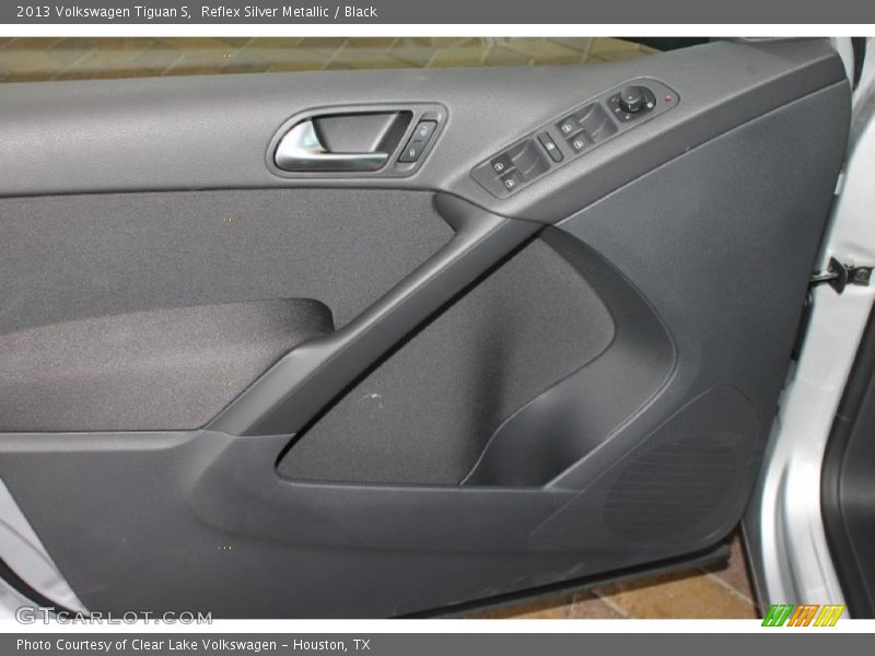 Reflex Silver Metallic / Black 2013 Volkswagen Tiguan S