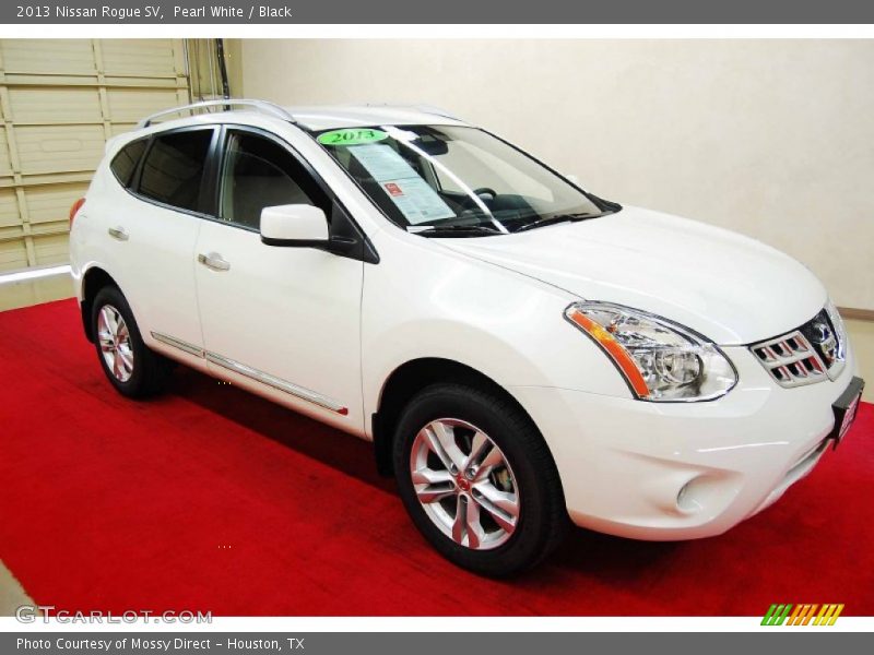 Pearl White / Black 2013 Nissan Rogue SV