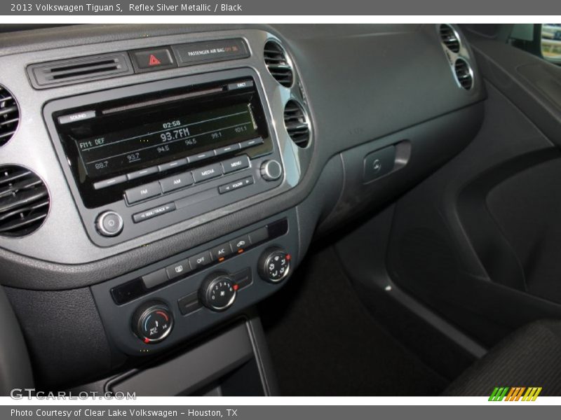 Reflex Silver Metallic / Black 2013 Volkswagen Tiguan S