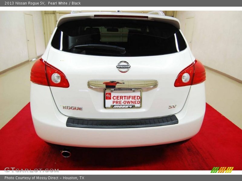 Pearl White / Black 2013 Nissan Rogue SV