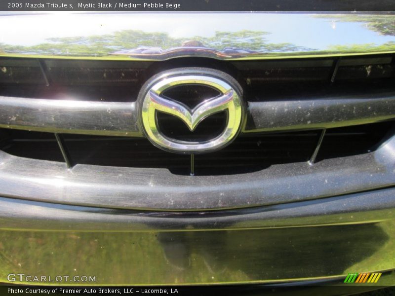 Mystic Black / Medium Pebble Beige 2005 Mazda Tribute s