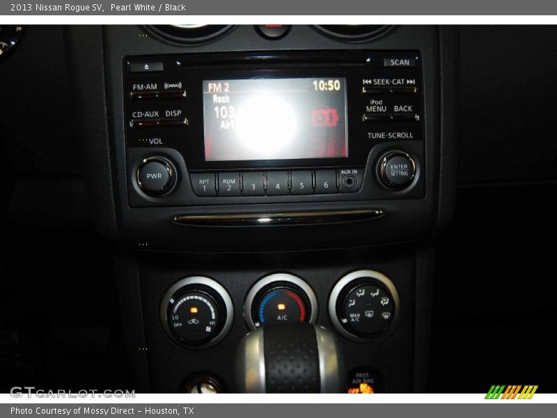 Pearl White / Black 2013 Nissan Rogue SV