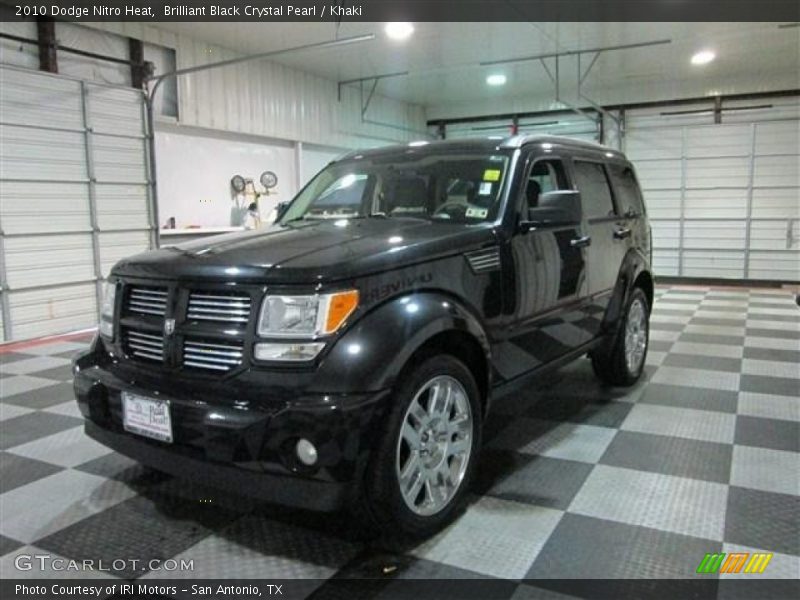 Brilliant Black Crystal Pearl / Khaki 2010 Dodge Nitro Heat