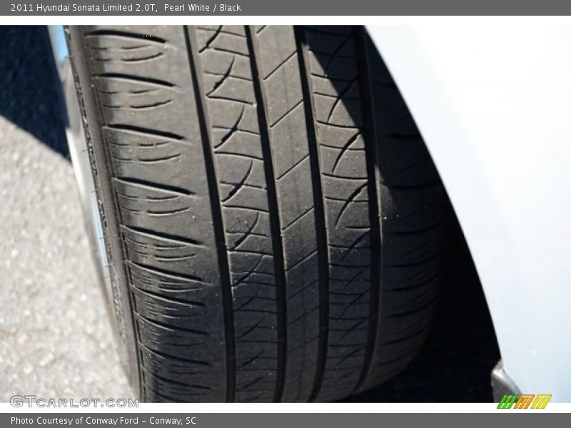 Pearl White / Black 2011 Hyundai Sonata Limited 2.0T