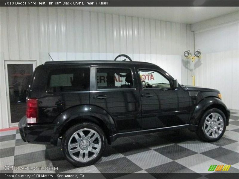 Brilliant Black Crystal Pearl / Khaki 2010 Dodge Nitro Heat