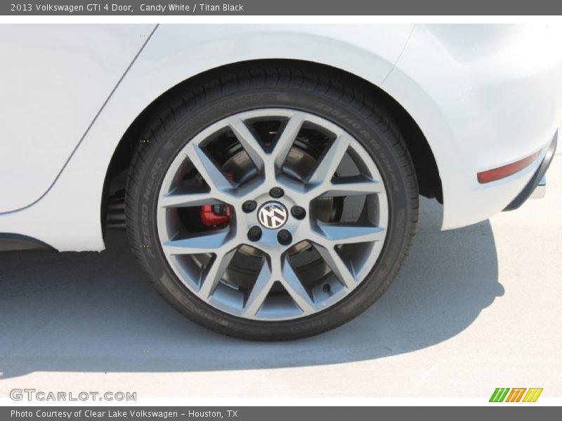 Candy White / Titan Black 2013 Volkswagen GTI 4 Door