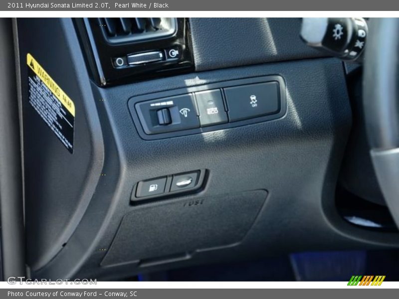 Pearl White / Black 2011 Hyundai Sonata Limited 2.0T