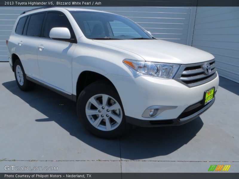 Blizzard White Pearl / Ash 2013 Toyota Highlander V6