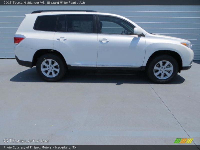 Blizzard White Pearl / Ash 2013 Toyota Highlander V6