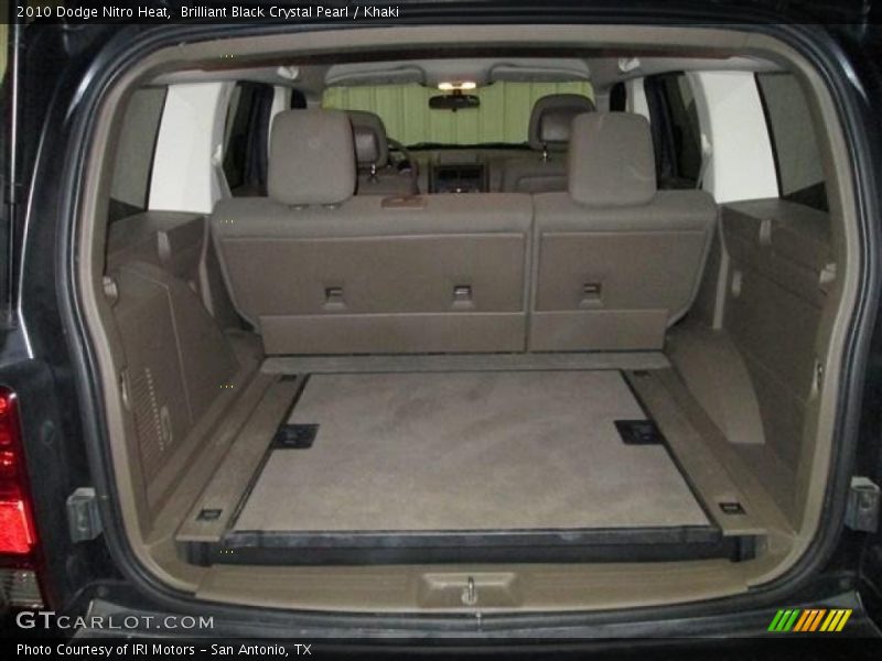 Brilliant Black Crystal Pearl / Khaki 2010 Dodge Nitro Heat