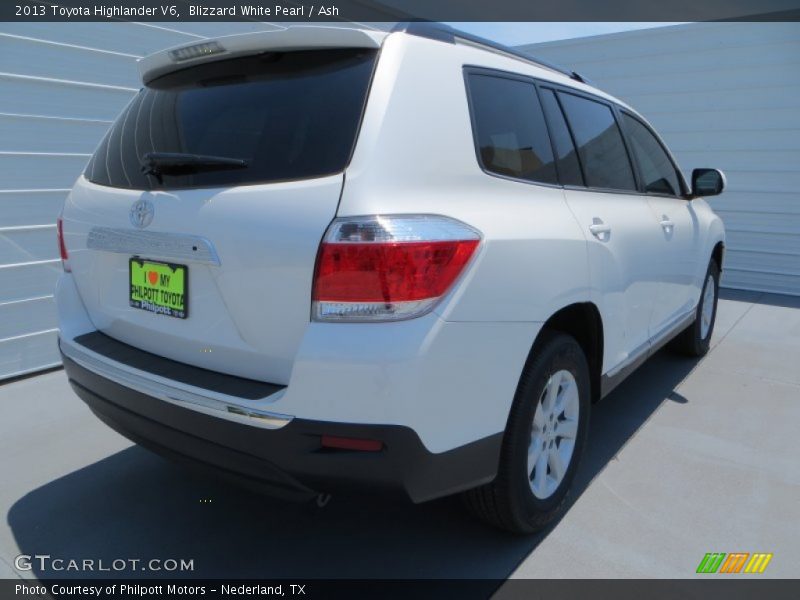 Blizzard White Pearl / Ash 2013 Toyota Highlander V6