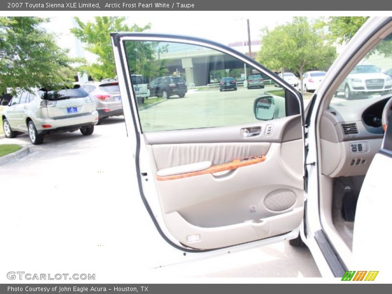 Arctic Frost Pearl White / Taupe 2007 Toyota Sienna XLE Limited