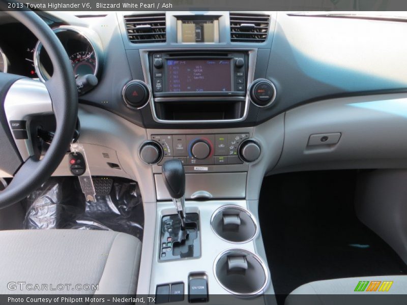Blizzard White Pearl / Ash 2013 Toyota Highlander V6