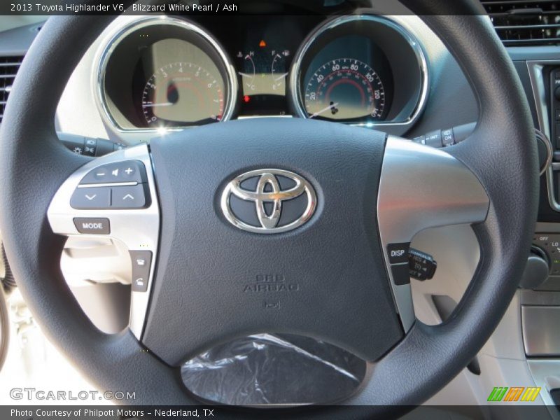 Blizzard White Pearl / Ash 2013 Toyota Highlander V6