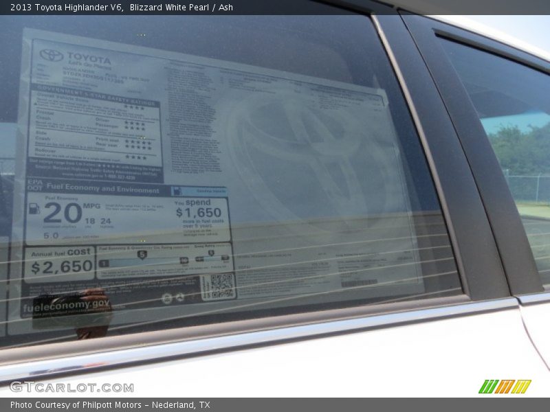Blizzard White Pearl / Ash 2013 Toyota Highlander V6