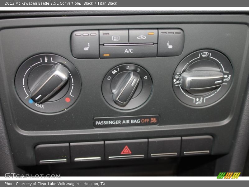 Black / Titan Black 2013 Volkswagen Beetle 2.5L Convertible
