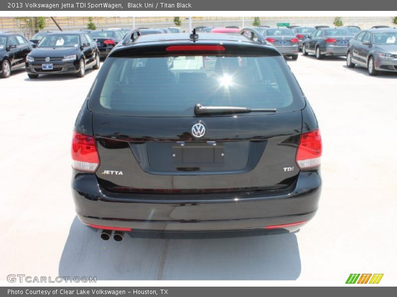 Black Uni / Titan Black 2013 Volkswagen Jetta TDI SportWagen