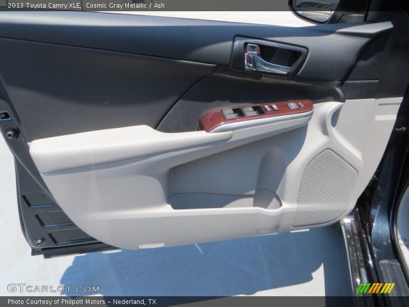 Cosmic Gray Metallic / Ash 2013 Toyota Camry XLE